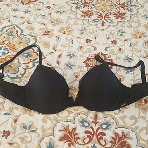 Calvin Klein black lace trimmed bra Sz 32 C